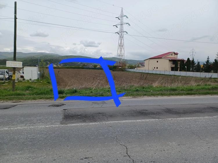Teren de 3733 mp, în Central