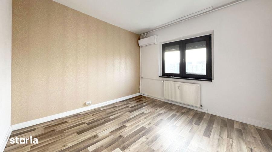 Apartament cu 3 camere decomandat, mobilat în Vitan
