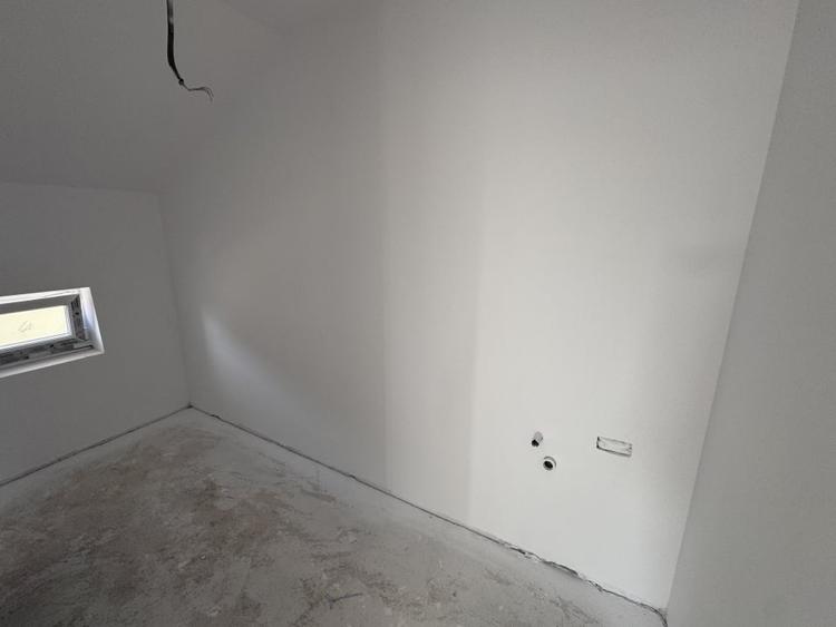 Casă individuală cu 5 camere cu Teren 500 Mp în Bucovăț (Remetea Mare)