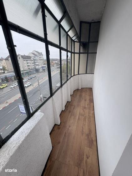 Apartament cu 3 camere semidecomandat în Turnișor