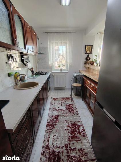 Se inchiriaza apartament 2 camere etaj 3 mobilat utilat complet 300e - 2