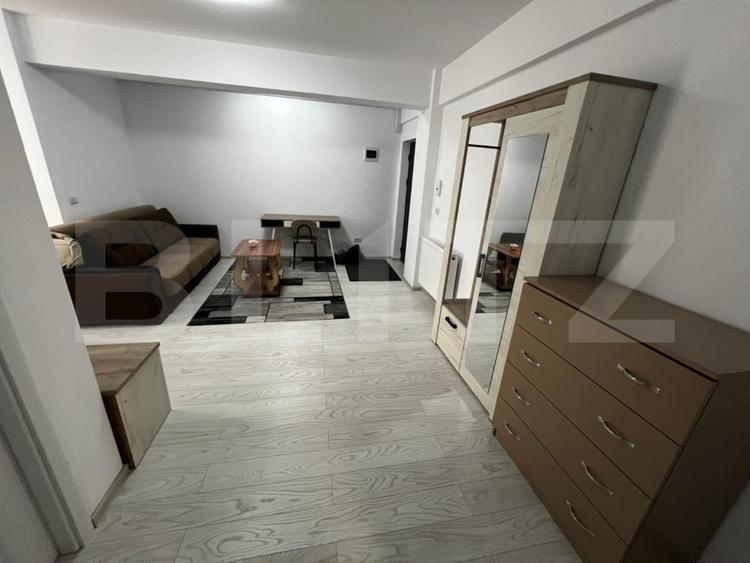Apartament cu 2 camere semidecomandat, mobilat în Valea Lupului