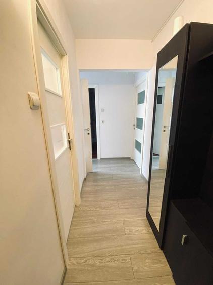 Apartament cu 2 camere decomandat în Colonia Bod