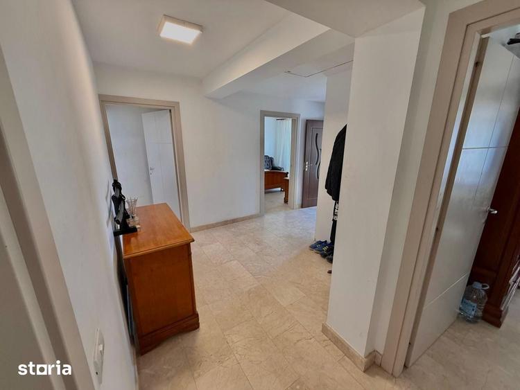 Vila cu potential rezidential sau investitie Faleza Nord 300 m de mar - 13