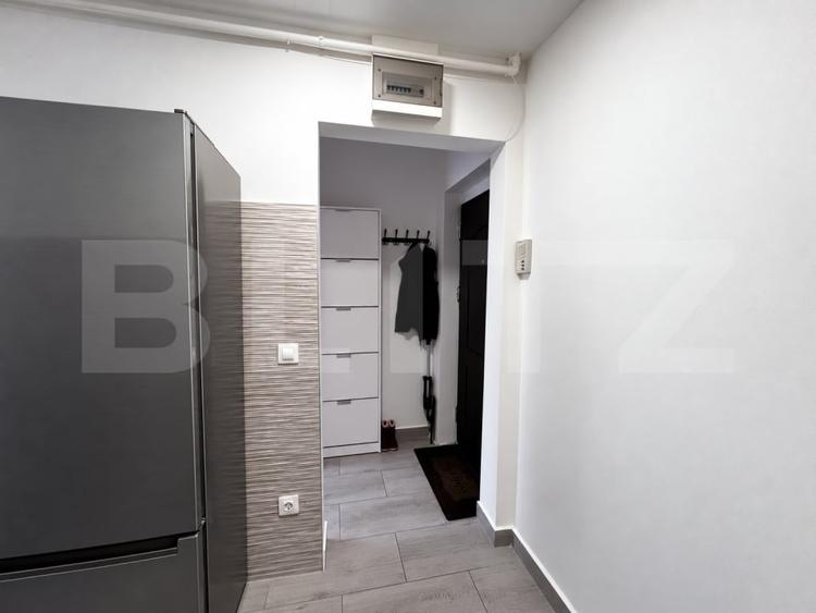 Apartament cu 3 camere semidecomandat, mobilat în Codlea