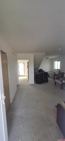 Casă cu 5 camere cu Teren 2000 Mp în Popești