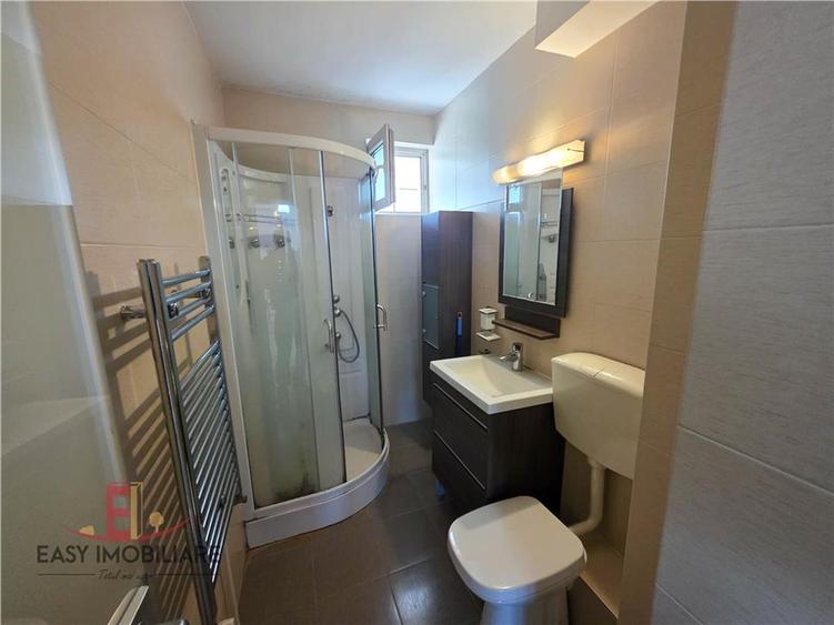 Apartament cu 3 camere decomandat în Tudor