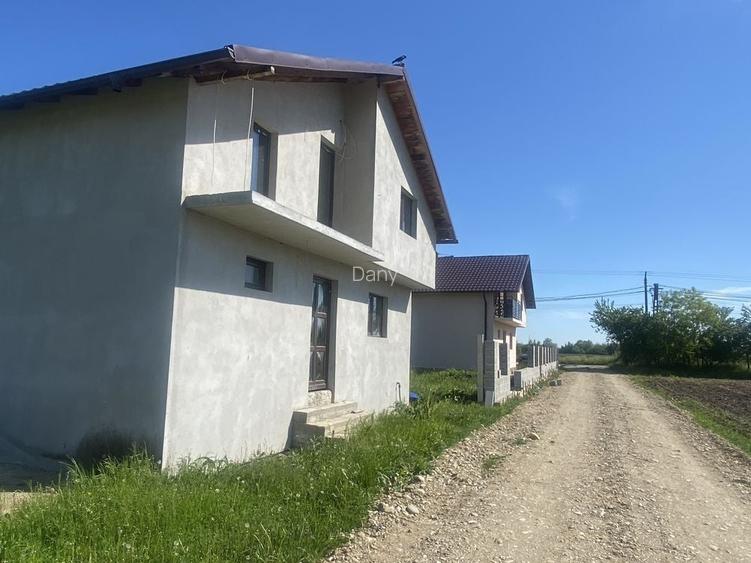 Casa de vanzare lazuri