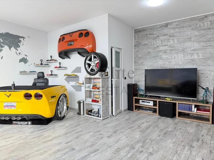 Spațiu comercial, de 55 mp, în Sânmartin