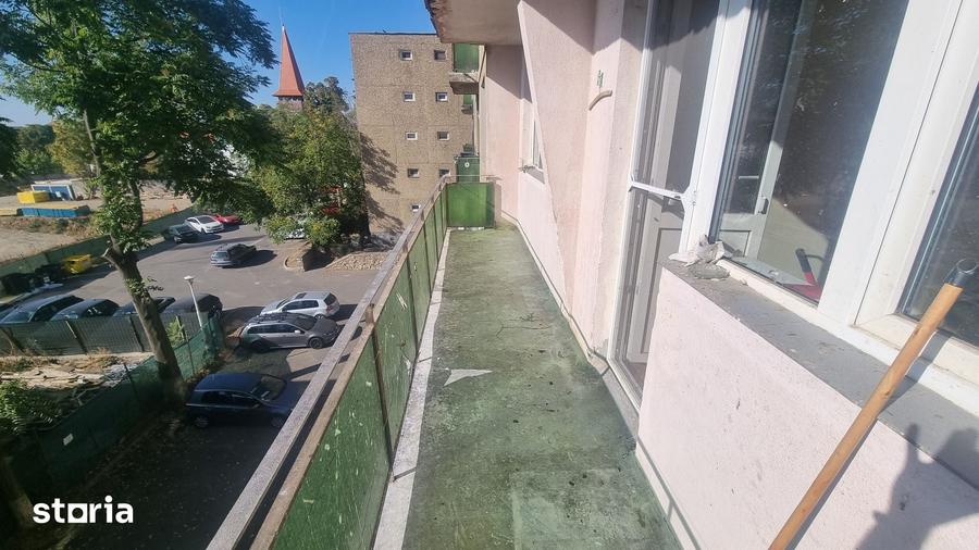Apartament cu 2 camere semidecomandat în Rogerius