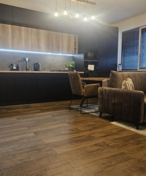 Apartament cu 3 camere semidecomandat în Florești — fotografia 3