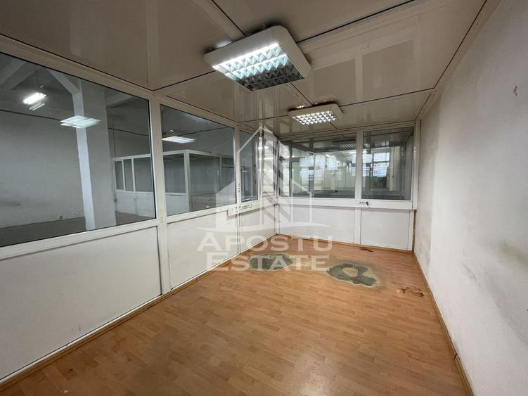 Spațiu industrial, de 670 mp, în Semicentral
