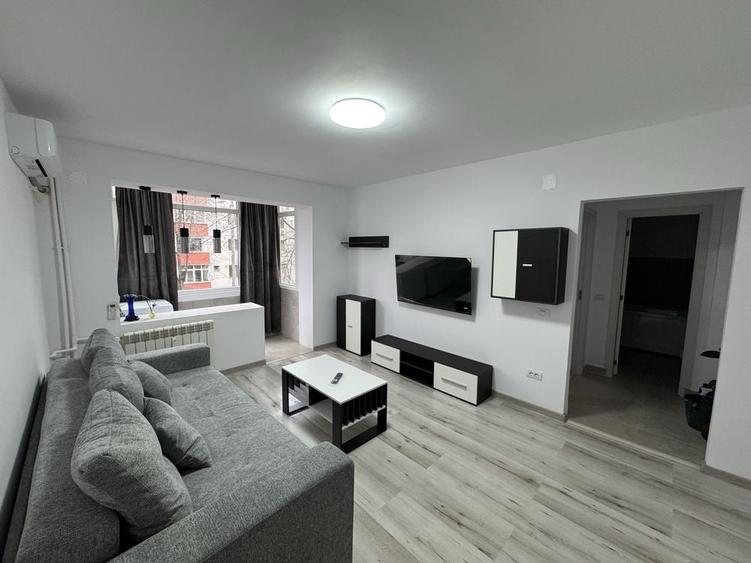 Apartament cu 2 camere semidecomandat în Cina