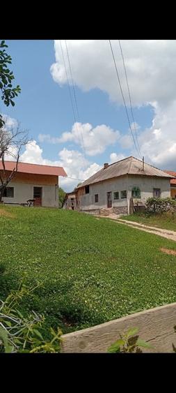 Casă cu 4 camere în Valea Siliștii