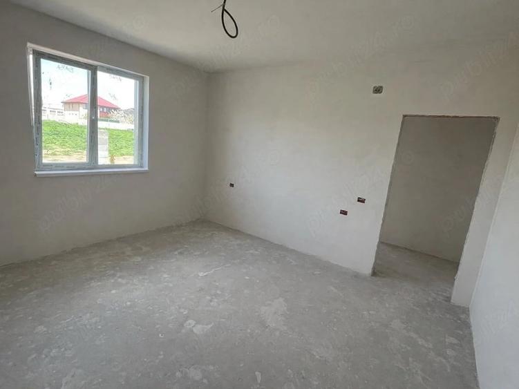 Casă cu Teren 440 Mp în Cumpăna
