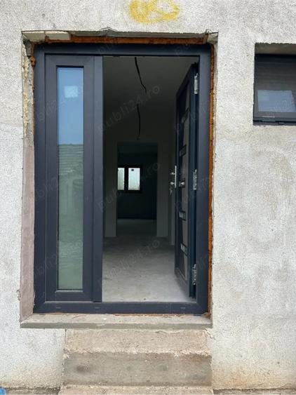 Casă cu 5 camere cu Teren 1000 Mp în Berteștii de Jos