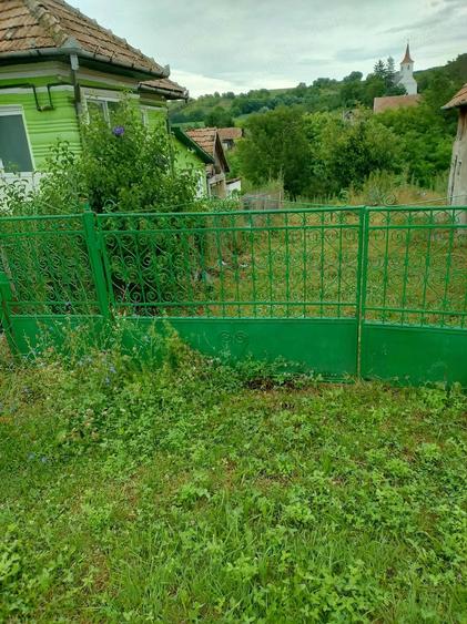 Casă cu 3 camere cu Teren 1295 Mp în Iștihaza