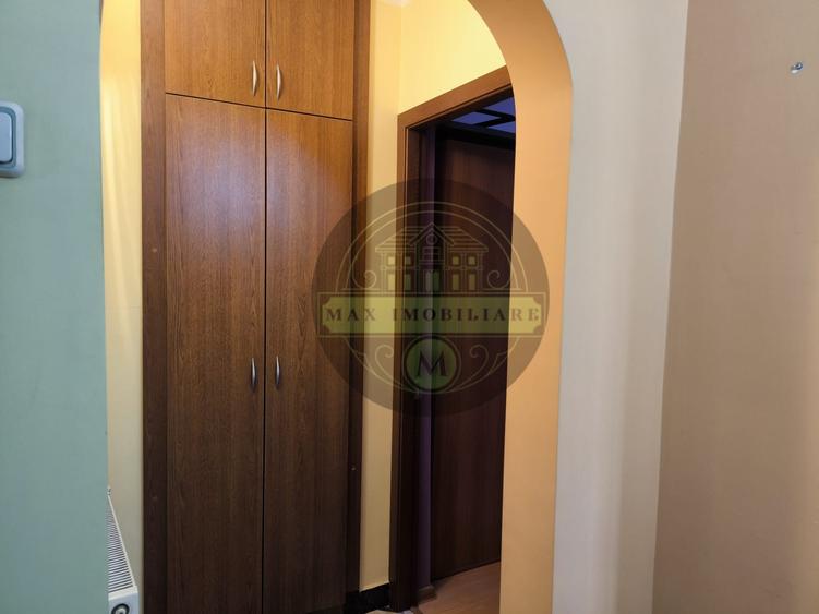 Apartament cu 4 camere decomandat în 9 Mai