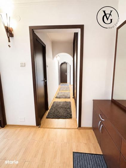 Apartament cu 3 camere decomandat, mobilat în Tomis Nord