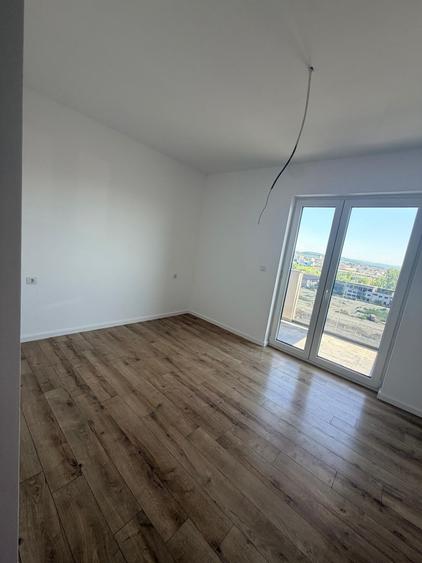 Apartament cu 3 camere în Centura