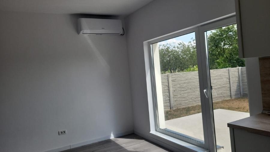 Duplex cu 4 camere cu Canalizare în Moșnița Veche