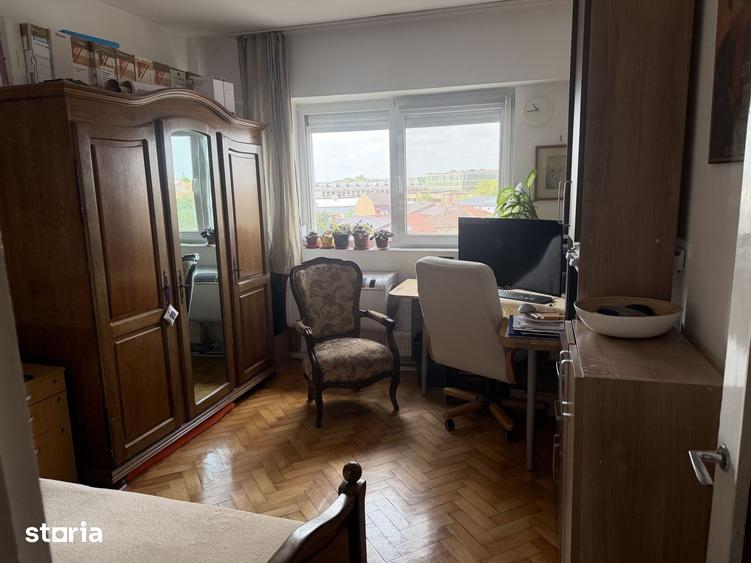 Apartament cu 4 camere decomandat în Lucian Blaga