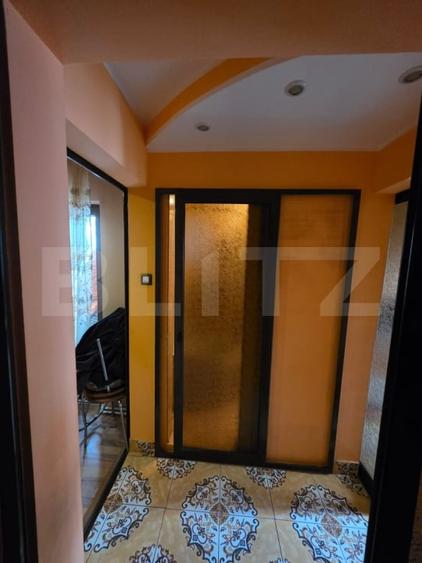 Apartament cu 2 camere semidecomandat, mobilat în Micro 40