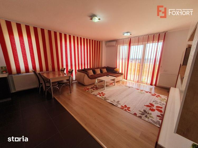 Apartament cu 3 camere, mobilat în Plopi