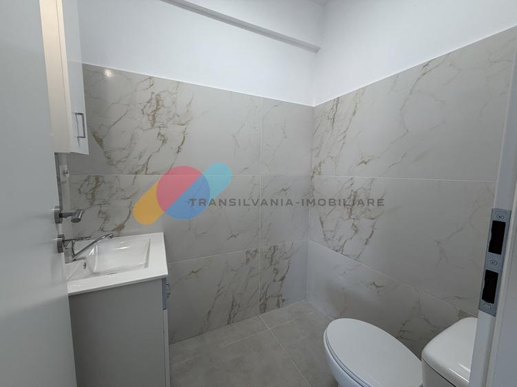 Apartament cu 3 camere semidecomandat în Someșeni