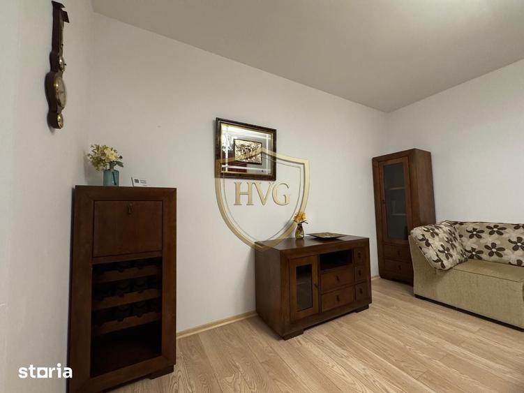 Apartament cu 3 camere decomandat în Aviației