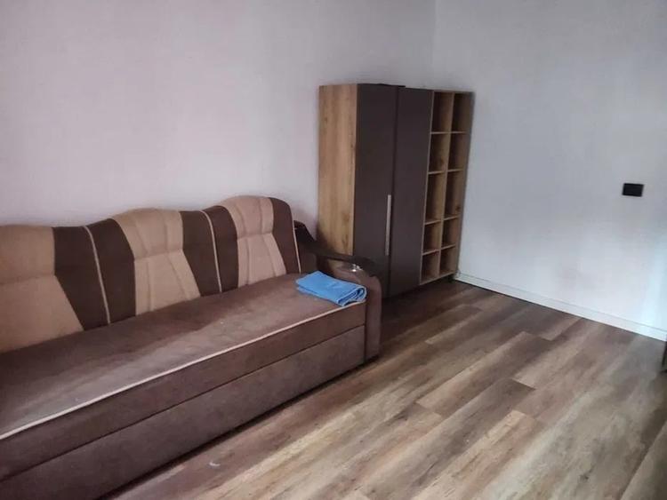 Apartament cu 3 camere decomandat, mobilat în Tudor Vladimirescu