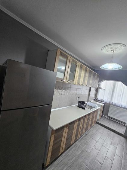 Apartament cu 2 camere decomandat în Micro 17