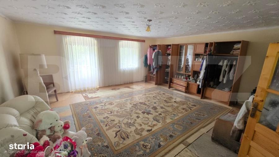 Casă cu 4 camere în Șieu