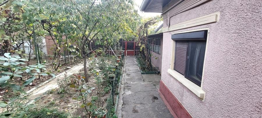 Casă individuală cu 3 camere cu Teren 250 Mp în Bucureștii Noi