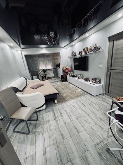 Apartament cu 3 camere decomandat în Tomis Nord