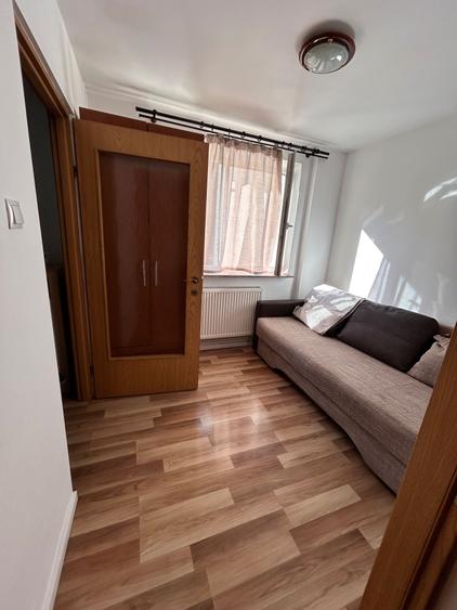 Apartament cu 2 camere semidecomandat în Decebal
