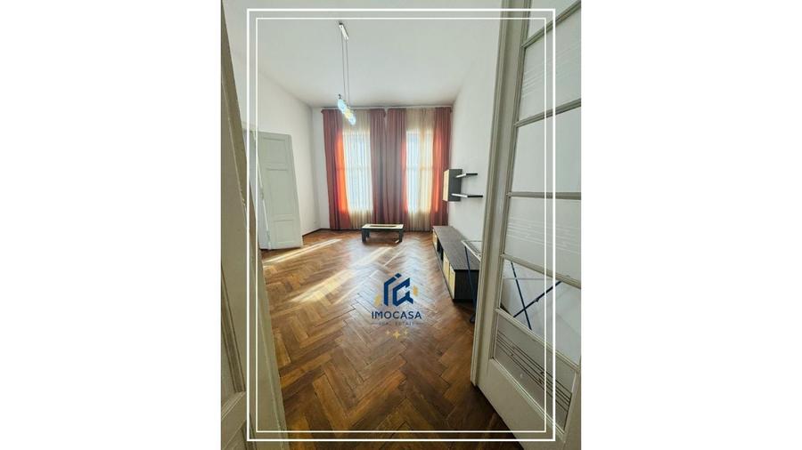Apartament cu 4 camere decomandat, mobilat în Central