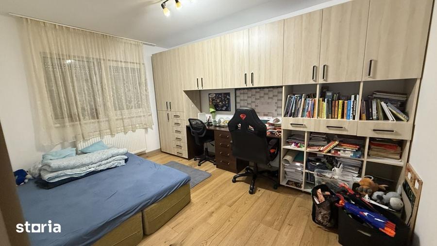 Apartament cu 3 camere în Între Lacuri