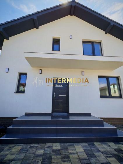 Casă individuală cu 4 camere cu Teren 361 Mp în Micești