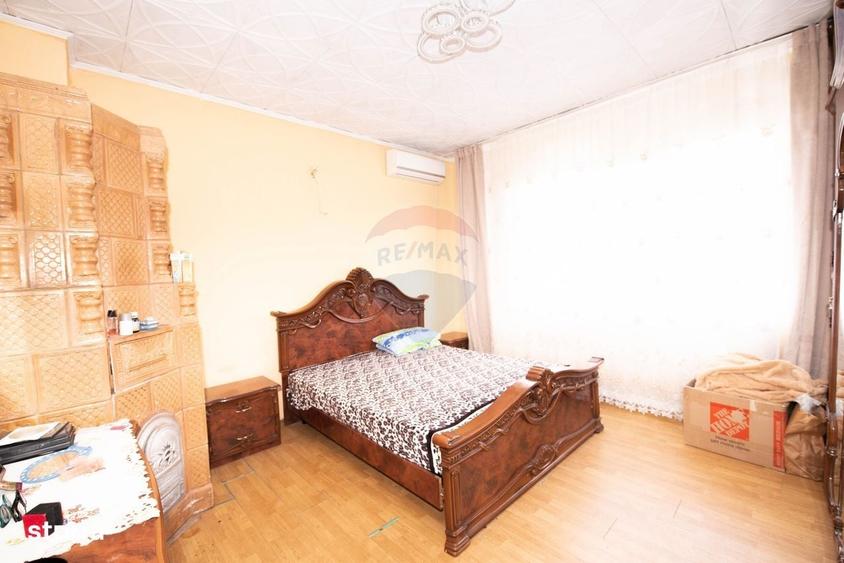 Casă cu 4 camere în Central