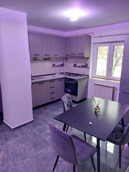 Apartament cu 2 camere decomandat în Exterior Vest