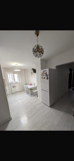 Apartament cu 3 camere decomandat în Chișinau