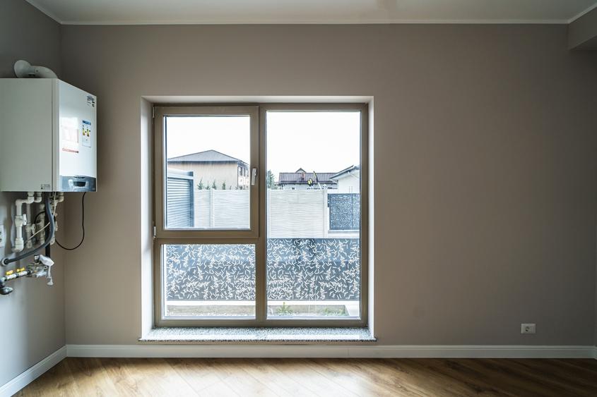 Casă cu 5 camere cu Canalizare în Ferme