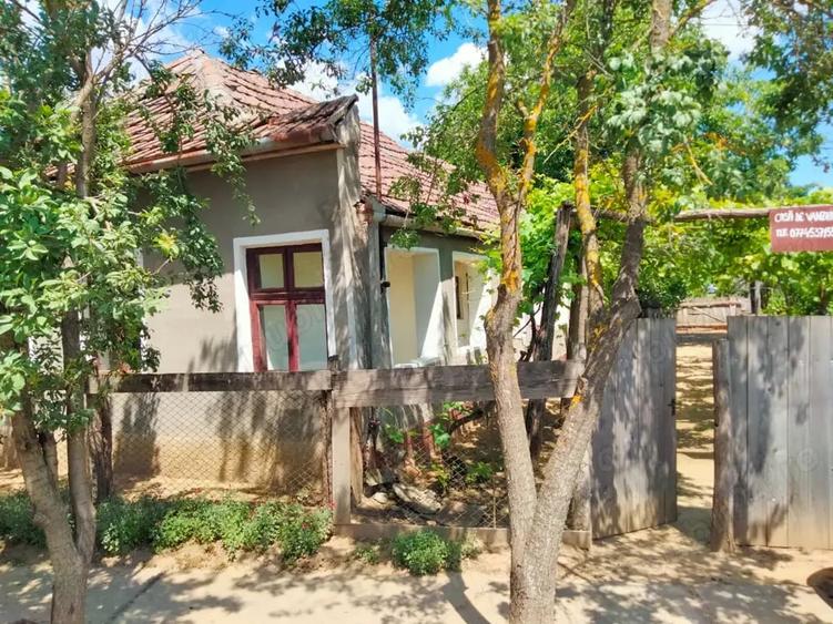 Casă cu 2 camere în Voivozi (Șimian)