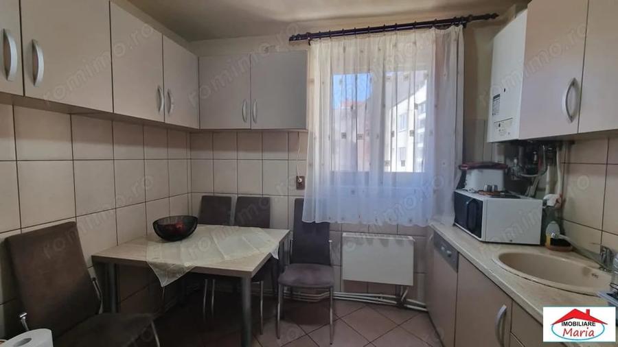 Apartament 2 camere zona centrala 75000 Euro negociabil - 14