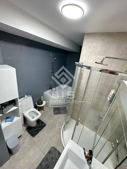 Apartament cu 3 camere decomandat, mobilat în Calea Moldovei
