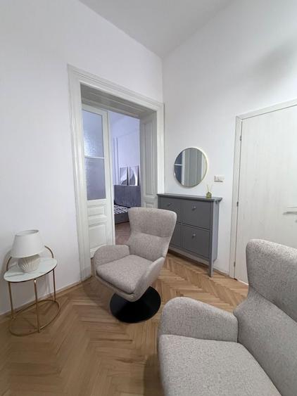Apartament cu 2 camere decomandat, mobilat în Sinaia