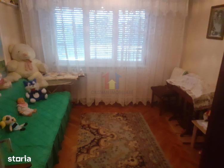 Apartament cu 4 camere în Hipodrom