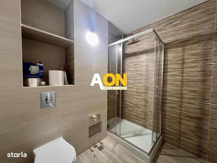 Apartament cu 4 camere decomandat în Cetate