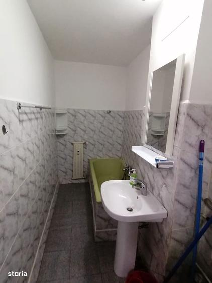 Garsonieră în Tei